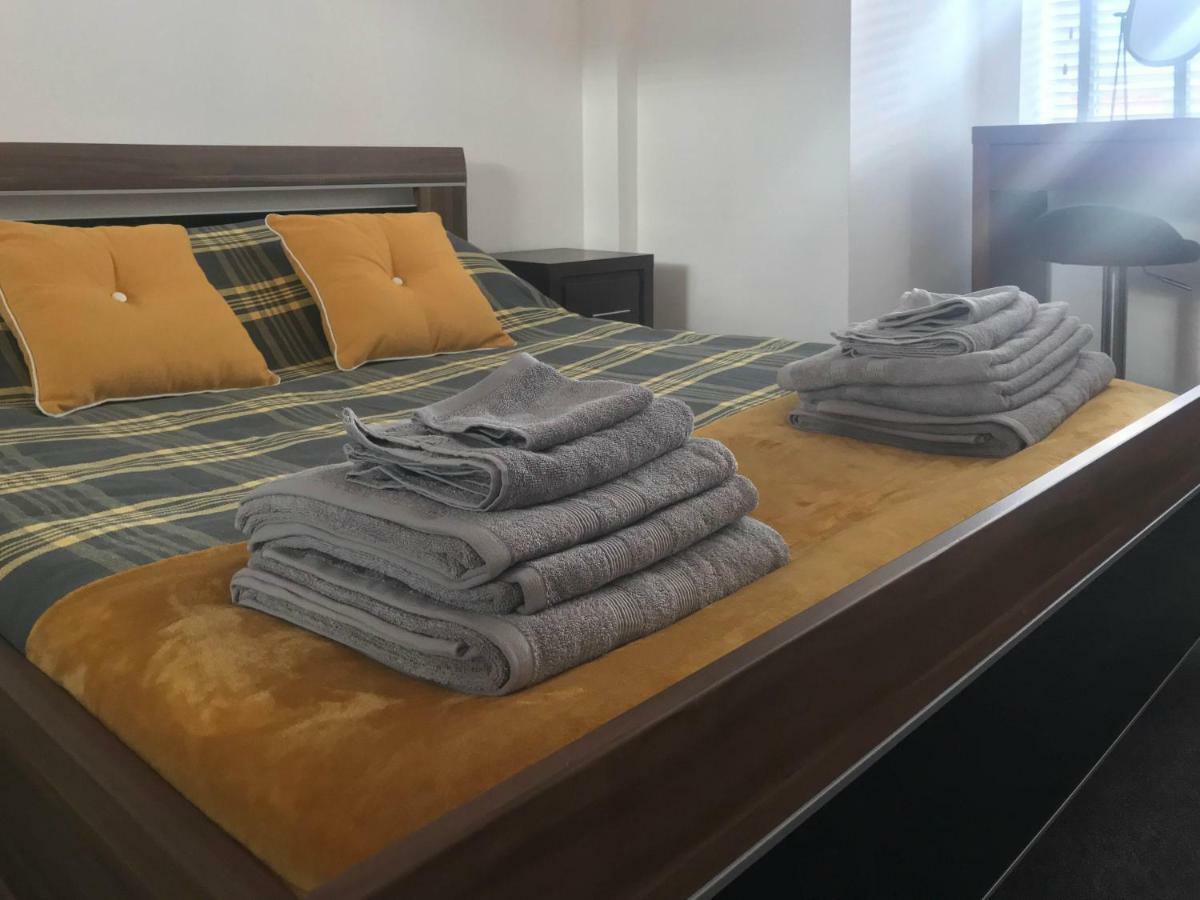 Luxury 1 Bed Apartment In City Centre With Parking Chester Ngoại thất bức ảnh